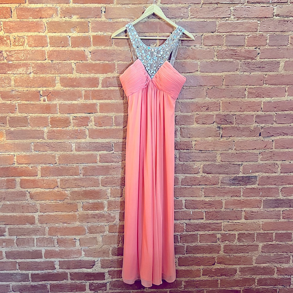 Coral Cache Gown/Prom Dress w/ Jewel Embelleshed Neckline - Size: 4